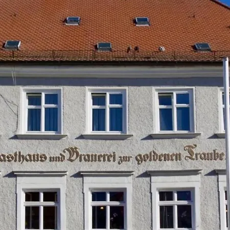 Hotell Goldene Traube 3*